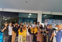 Menjelang Idhul Fitri, PT Timuraya Tunggal Bagikan 700 Paket Sembako Kepada Masyarakat Anggadita