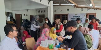 RSUD Karawang Gelar Pengobatan Gratis untuk Korban Banjir di Telukjambe Barat