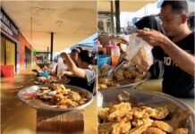 Warga Jualan Gorengan di Tengah Banjir Setinggi Dada, Santai Seperti Tak Terjadi Apa-Apa!