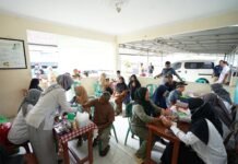 Peduli Kesehatan, Pupuk Kujang Gelar Pengobatan Gratis di Dua Desa Cikampek