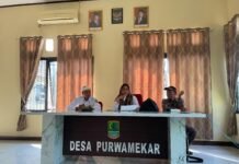 Rapat Minggon Desa Purwamekar: Kades Tekankan Pajak dan Program Sosial
