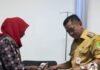 Ibu Menangis di Puskesmas Klari karena Tak Dilayani, Bupati Aep Geram: “Masih Betah Kerja di Sini?