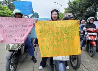 Dana Potongan Gaji Hilang Jejak, Eks Karyawan Tagih Keadilan di Depan Pabrik Pindo Deli
