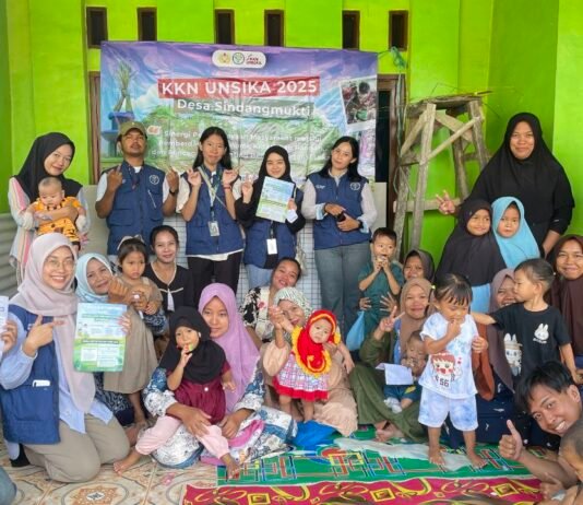 Sindangmukti: Mahasiswa KKN Unsika Lakukan Penyuluhan Pencegahan Stunting di Posyandu Cempaka VI