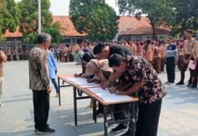 Semangat Baru di SMKN 2 Karawang, MPLS 2025 Diakhiri dengan Aksi Ekologi