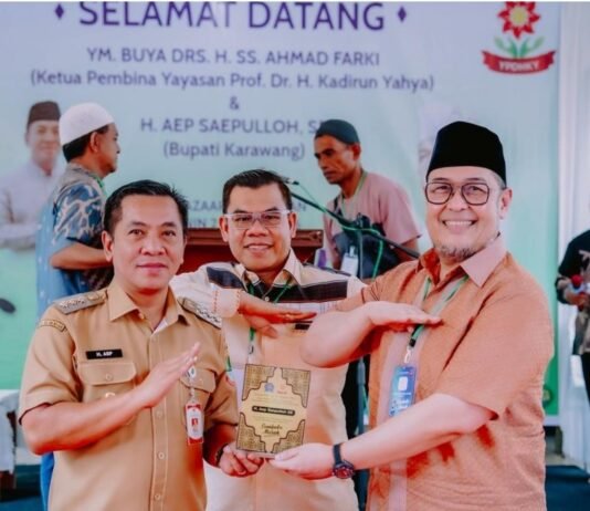 Bupati Aep Hadiri Bazar Sembako Murah, Ratusan Warga Tunggakjati Sambut Antusias