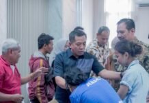 Bupati Aep Serahkan Santunan untuk Keluarga Korban Kecelakaan di Majalengka