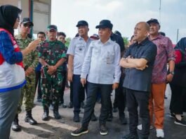 Bupati Aep Tinjau SPBU dan Depo BBM, Warga Karawang Diminta Tak Khawatir Isu Kelangkaan