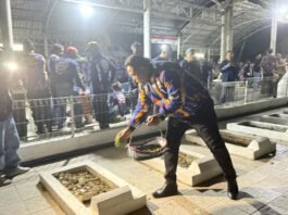 Laskar NKRI Gelar Tawasulan dan Tabur Bunga di Makam Pahlawan Rawagede