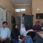 Dua Siswi SMKN 2 Karawang Tuntaskan Laporan PKL di PT Teras Pasundan Mediatama