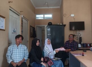 Dua Siswi SMKN 2 Karawang Tuntaskan Laporan PKL di PT Teras Pasundan Mediatama