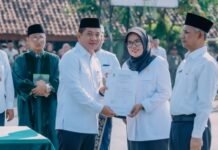 Kukuhkan Ratusan Kepala Sekolah, Bupati Aep: Pendidikan Ibarat Kapal Besar Pencetak SDM Unggul