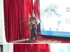 Diskominfo Karawang Bekali Admin Medsos Perangkat Daerah dengan Pemanfaatan AI untuk Konten Publik