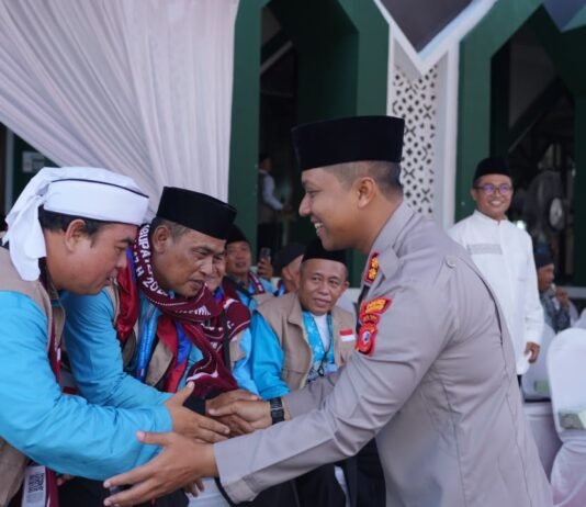 AKBP Fiki N. Ardiansyah Dimutasi, Kombes Mario Prahatinto Pimpin Karawang, Polres Naik Status Jadi Polresta