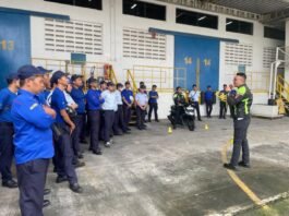 Polres Karawang Gencarkan Edukasi Safety Riding di Kawasan Industri, Karyawan PT Dunlop Jadi Sasaran Sosialisasi