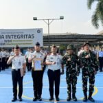 Lapas Kelas IIA Karawang Kenalkan Laskar Farm kepada Yonif TP 941/Singaperbangsa untuk Dukung Ketahanan Pangan