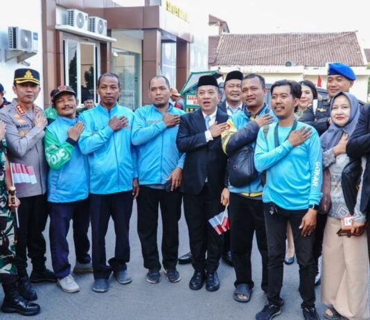 GOKAR Ajak Warga Karawang Gunakan Transportasi Online Lokal