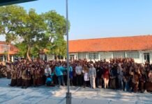 Siswa SMKN 2 Karawang Kenal GOKAR, Transportasi Online Karya Anak Daerah