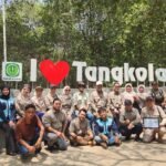 Aksi Nyata UBP Karawang untuk Lingkungan, Fakultas Farmasi Tanam Mangrove