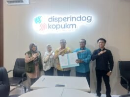 Kerjasama Disperindagkop dan GOKAR Perkuat Digitalisasi UMKM Karawang