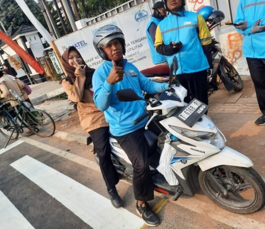 SMAN 5 Karawang Sambut Program GOKAR Peduli Sekolah Gratis Antar Pulang